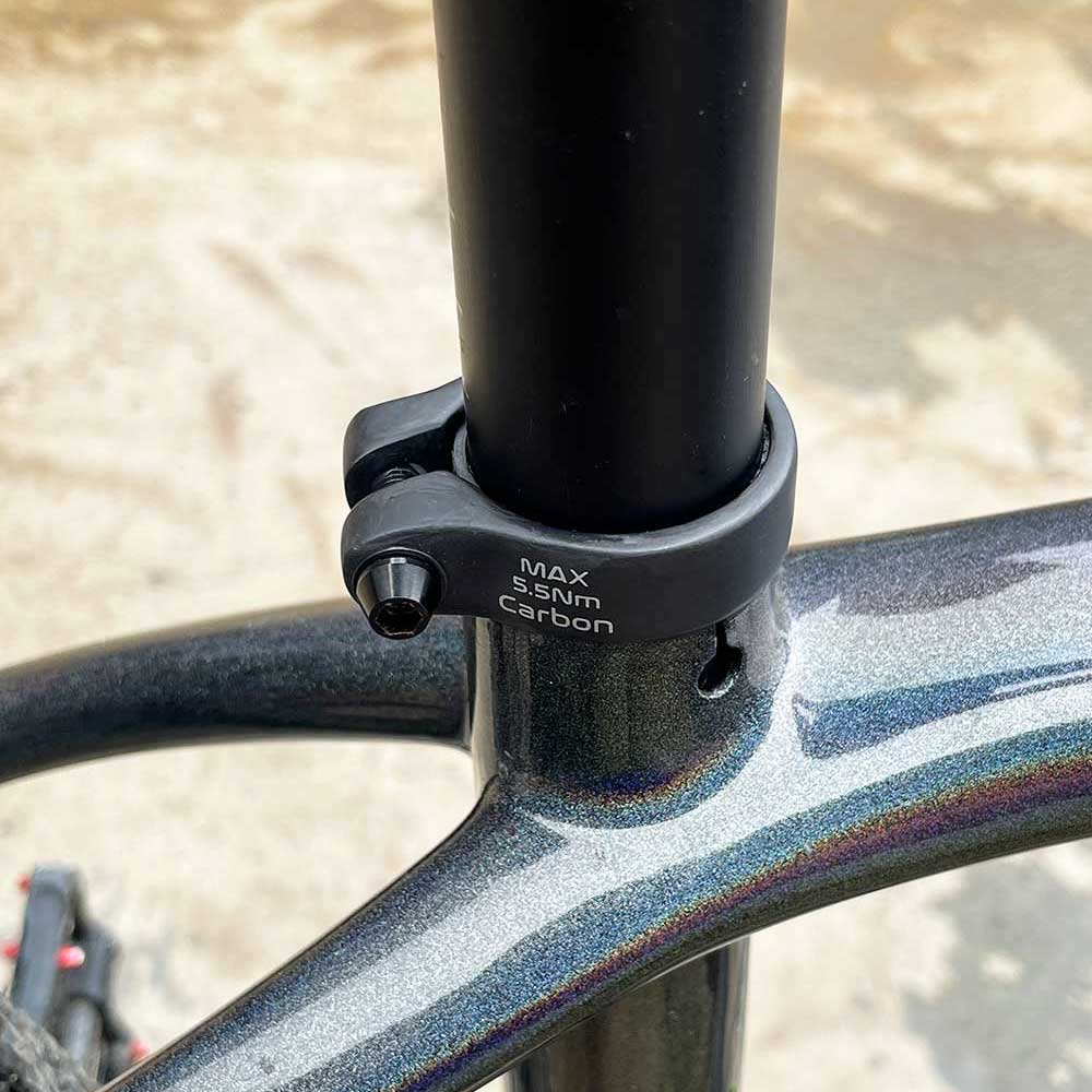 elitaone  Carbon Seat Posts Cl - огляд і ціна Mountain Biking Brands
